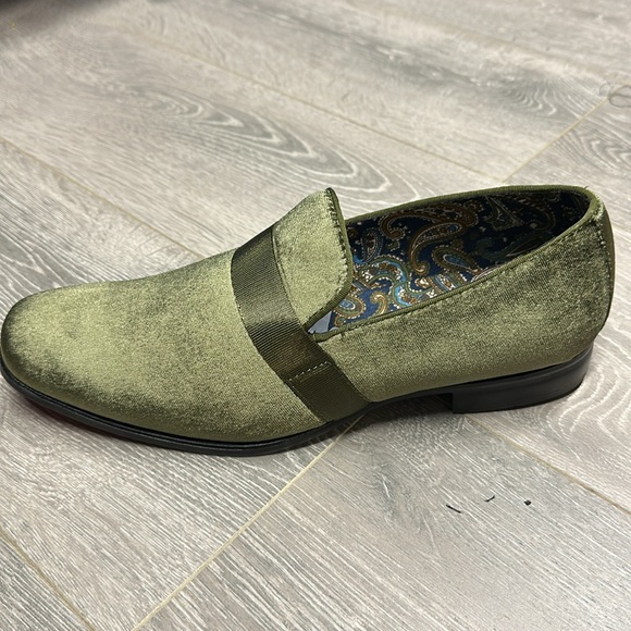 Olive Green Loafers with red bottoms brand new multiple sizes available - Picture 3 of 6